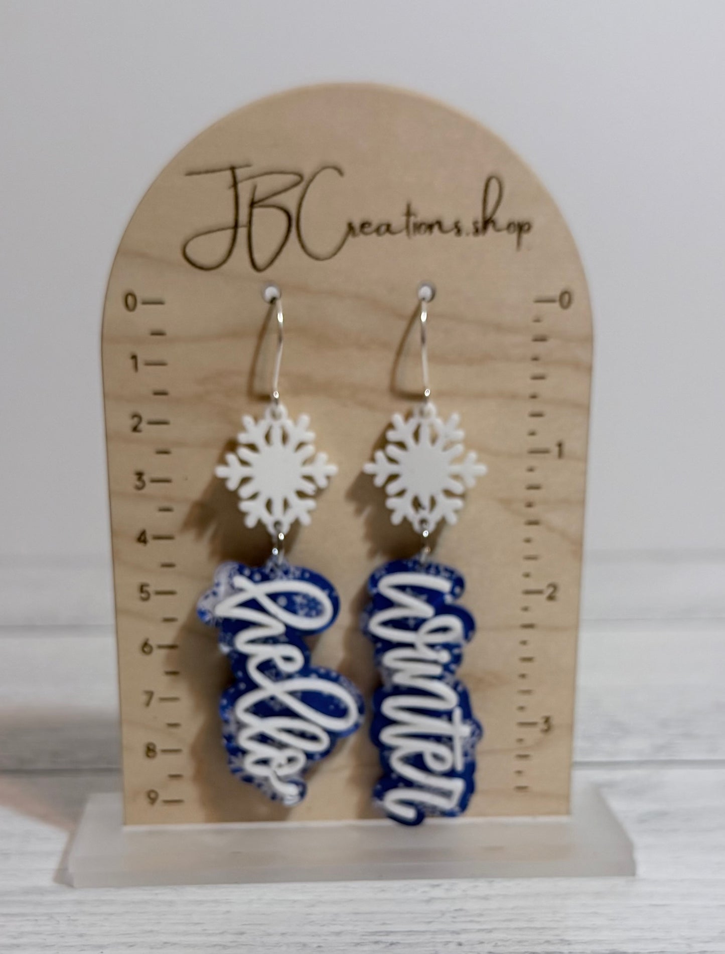 Hello Winter Earrings